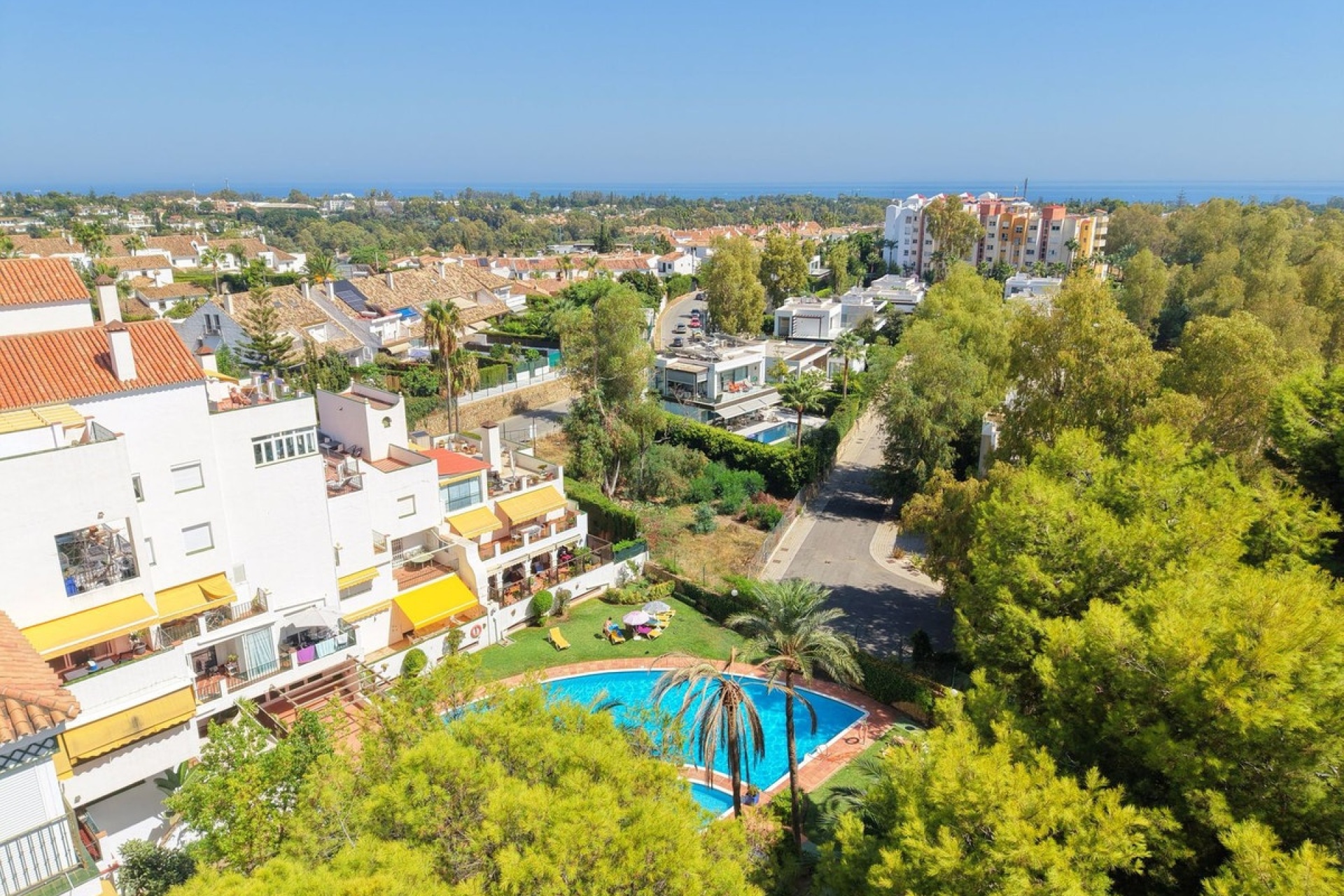 Resale - apartment - Estepona - Estepona Centro