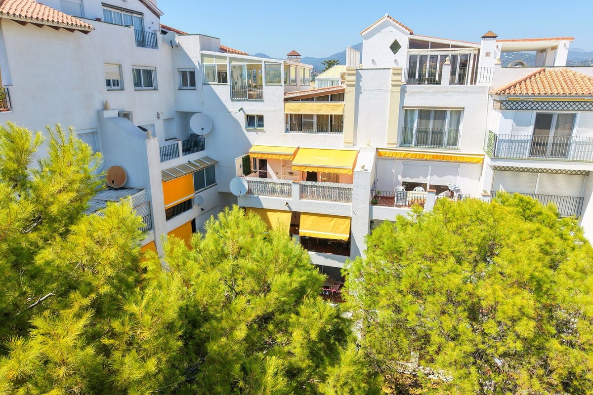 Resale - apartment - Estepona - Estepona Centro