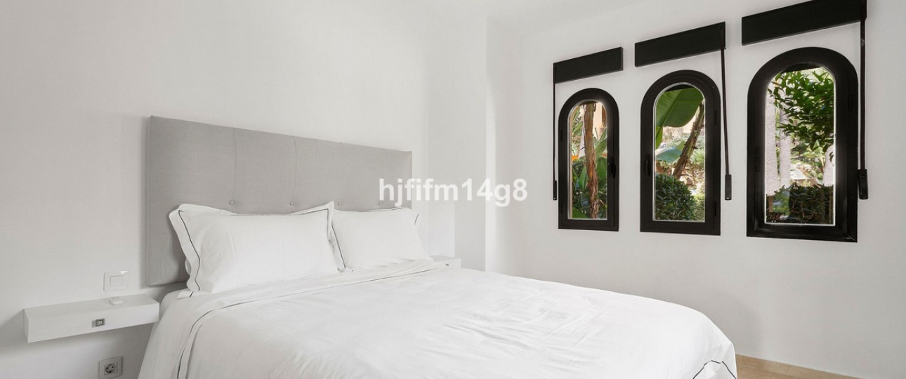 Resale - apartment - Estepona - Estepona Centro
