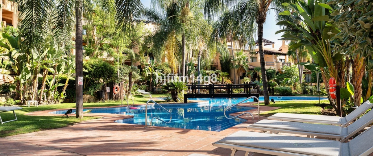Resale - apartment - Estepona - Estepona Centro