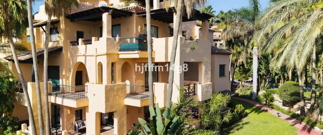 Resale - apartment - Estepona - Estepona Centro