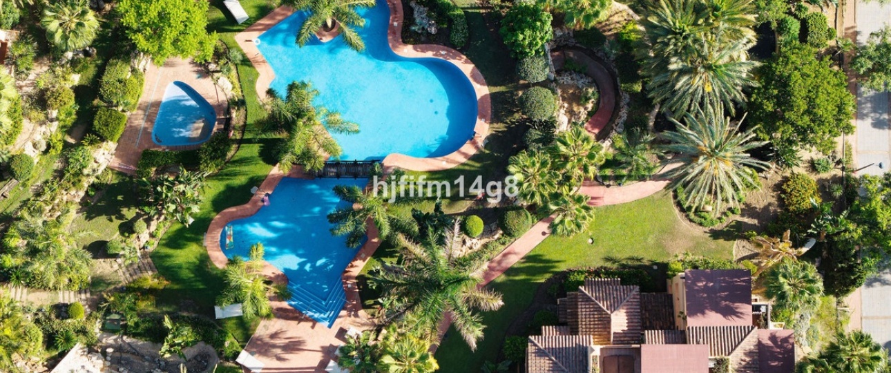 Resale - apartment - Estepona - Estepona Centro