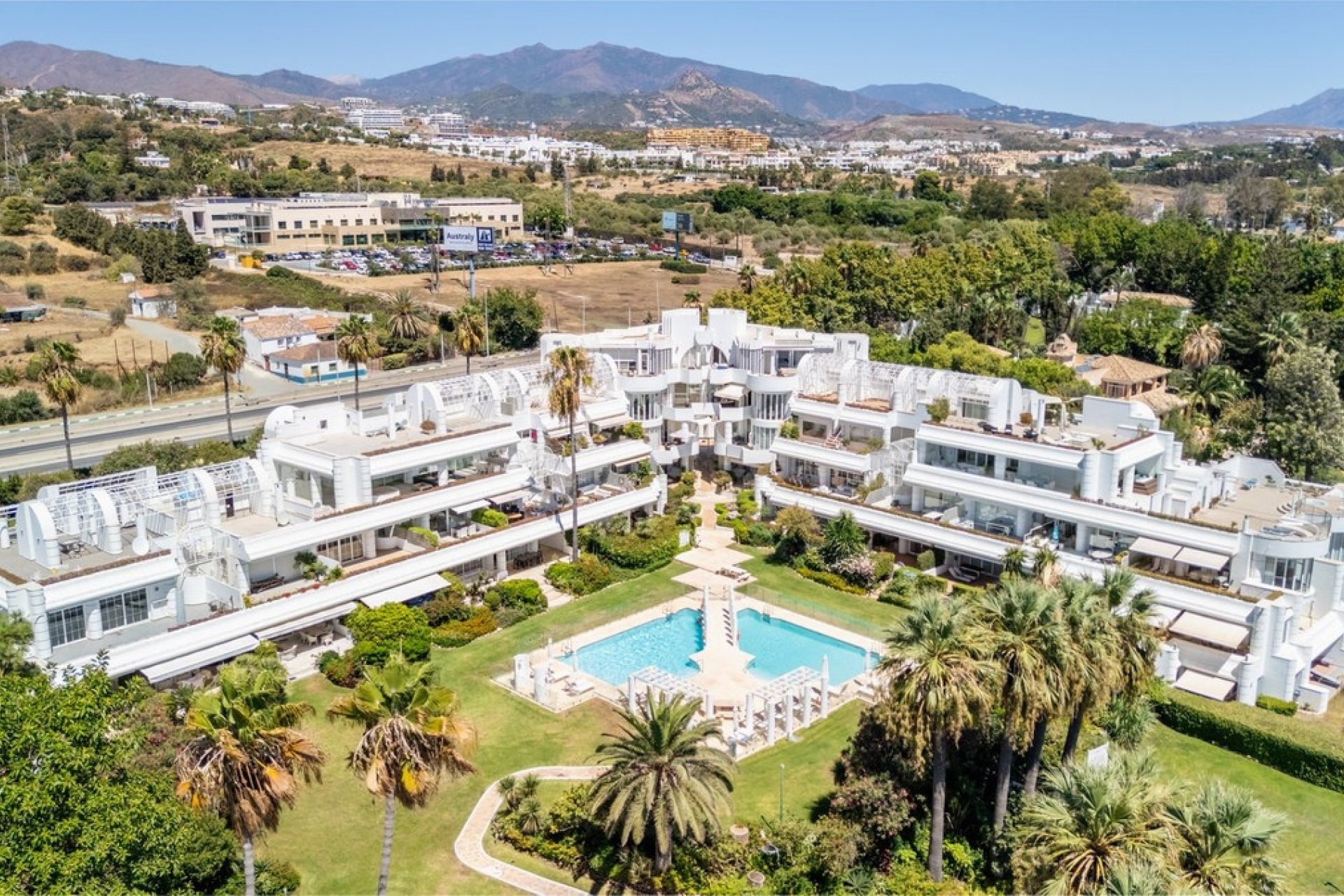 Resale - apartment - Estepona - Estepona Centro