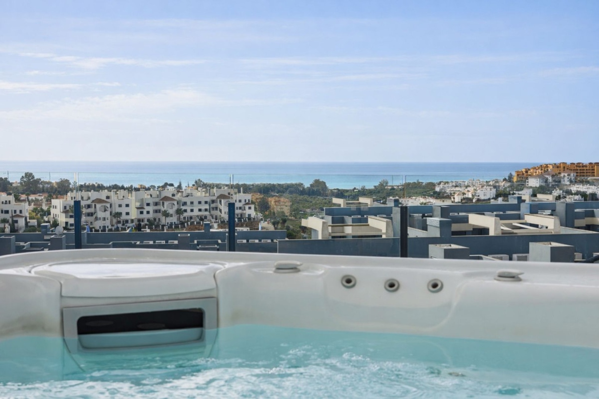 Resale - apartment - Estepona - Estepona Centro