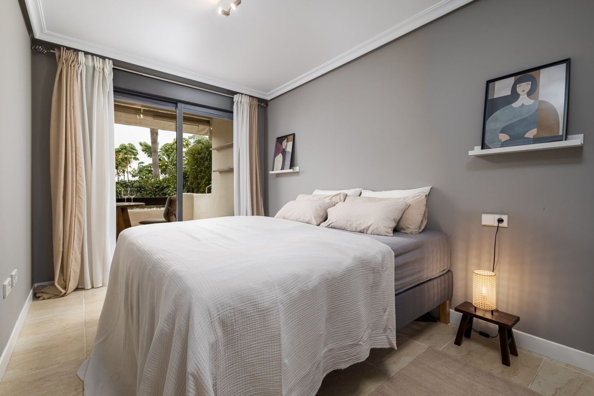 Resale - apartment - Estepona - Estepona Centro