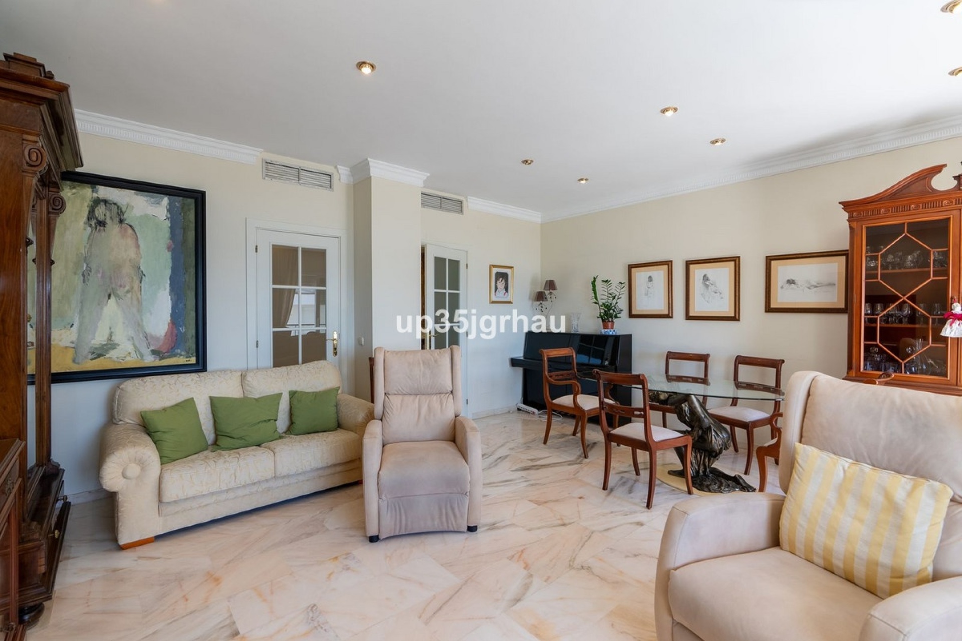 Resale - apartment - Estepona - Estepona Centro