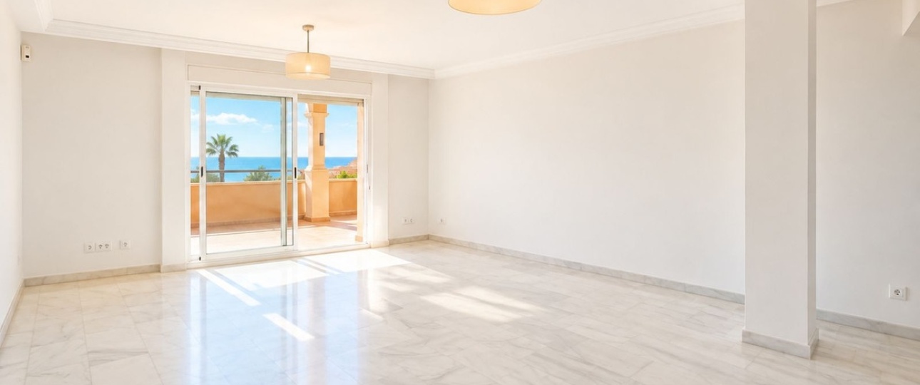 Resale - apartment - Estepona - Estepona Centro