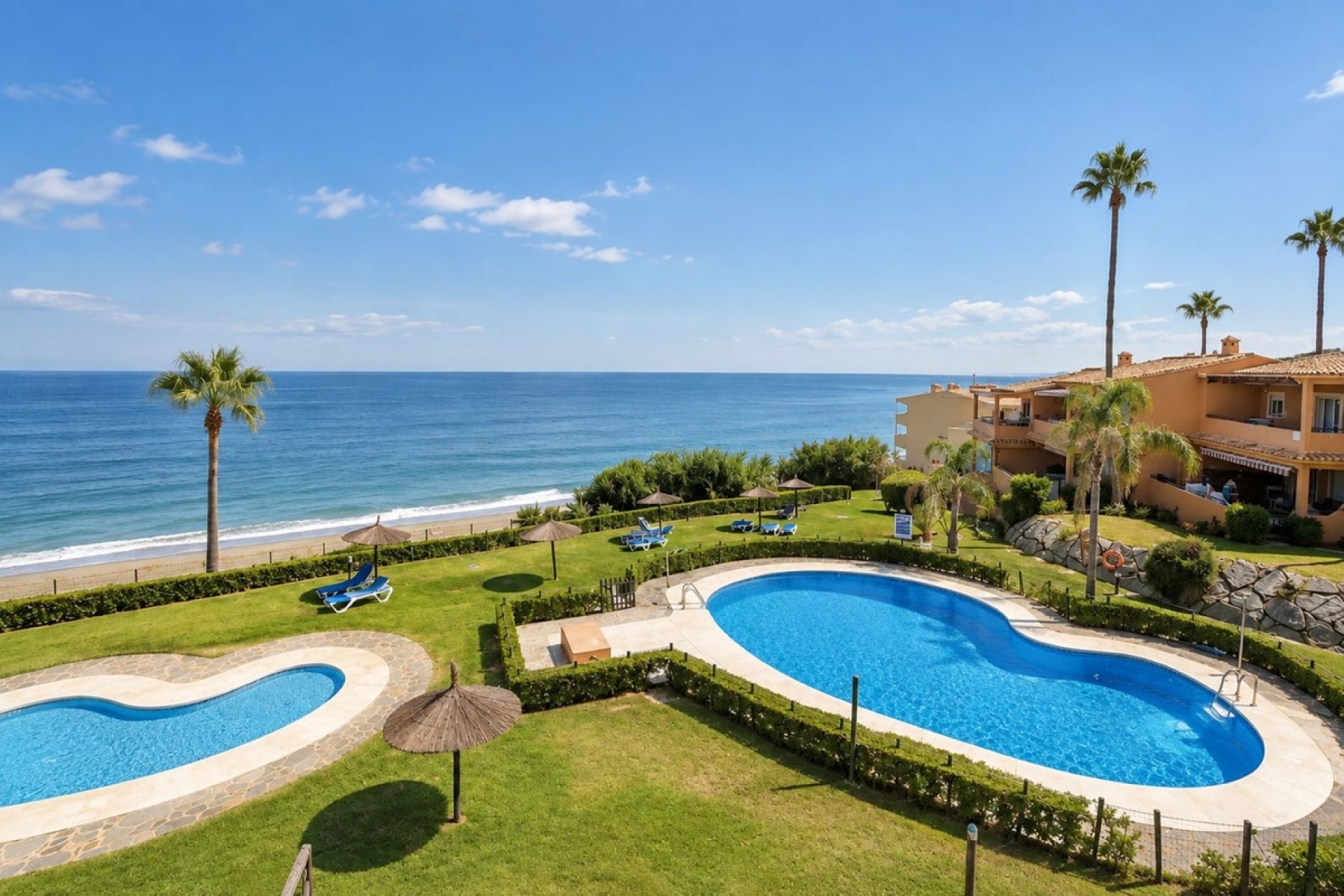 Resale - apartment - Estepona - Estepona Centro