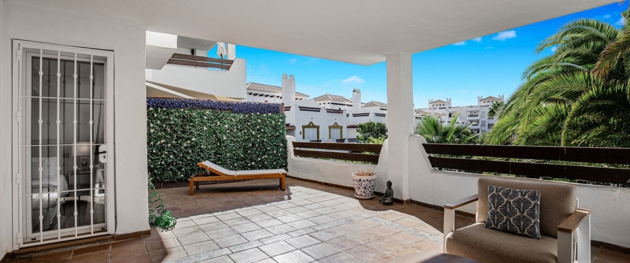 Resale - apartment - Estepona - Estepona Centro