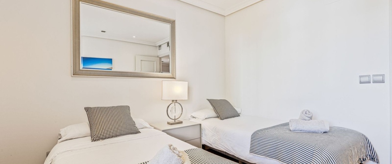 Resale - apartment - Estepona - Estepona Centro