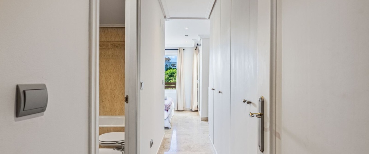 Resale - apartment - Estepona - Estepona Centro