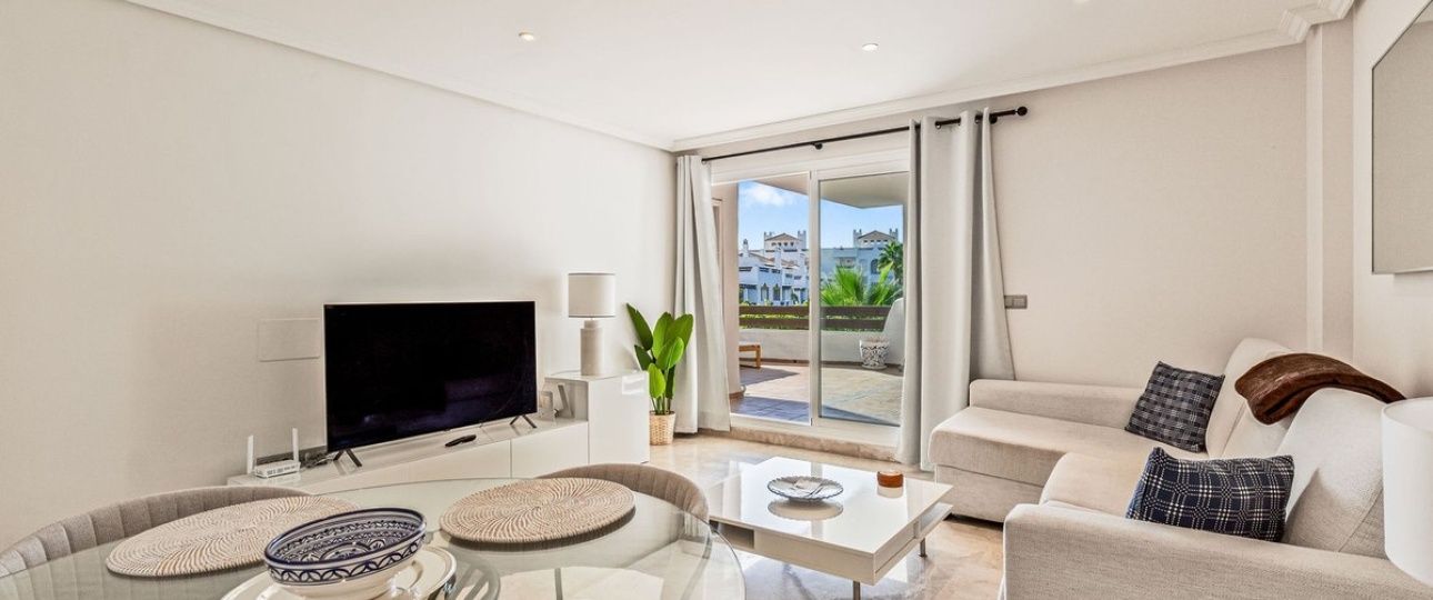 Resale - apartment - Estepona - Estepona Centro