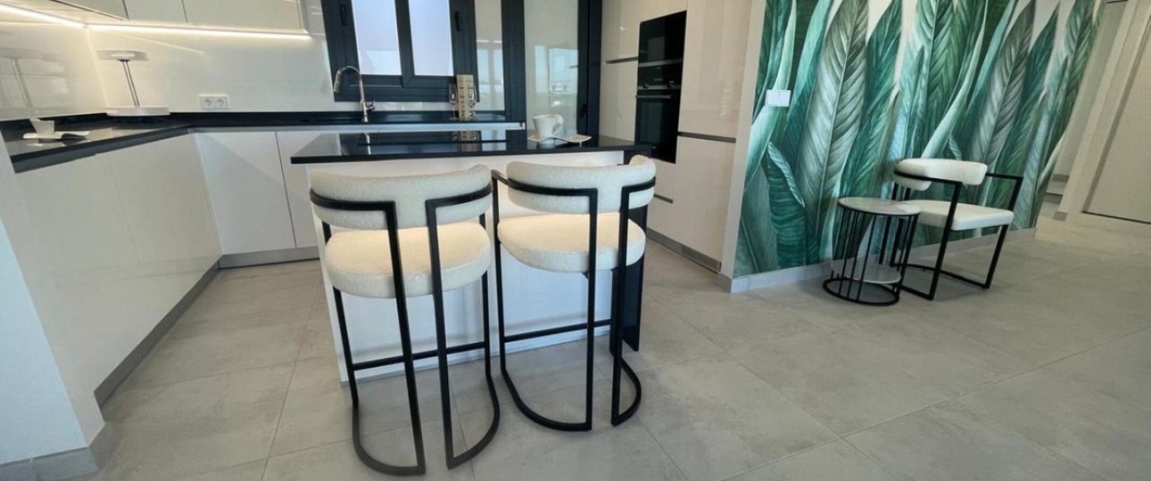 Resale - apartment - Estepona - Estepona Centro