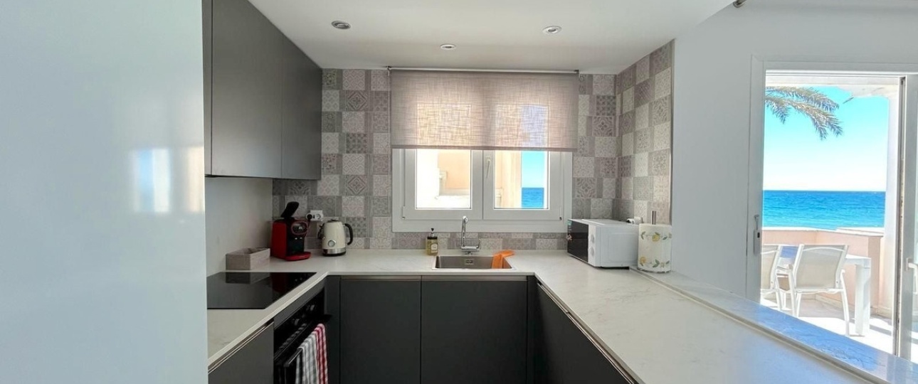 Resale - apartment - Estepona - Estepona Centro