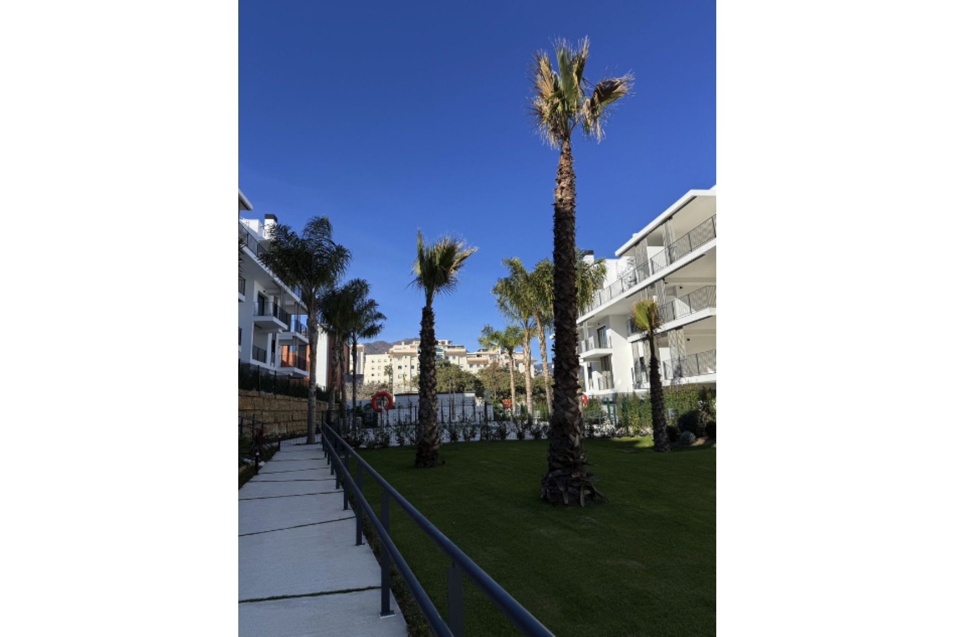 Resale - apartment - Estepona - Estepona Centro