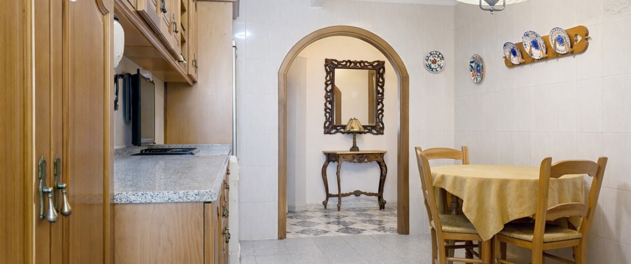 Resale - apartment - Estepona - Estepona Centro