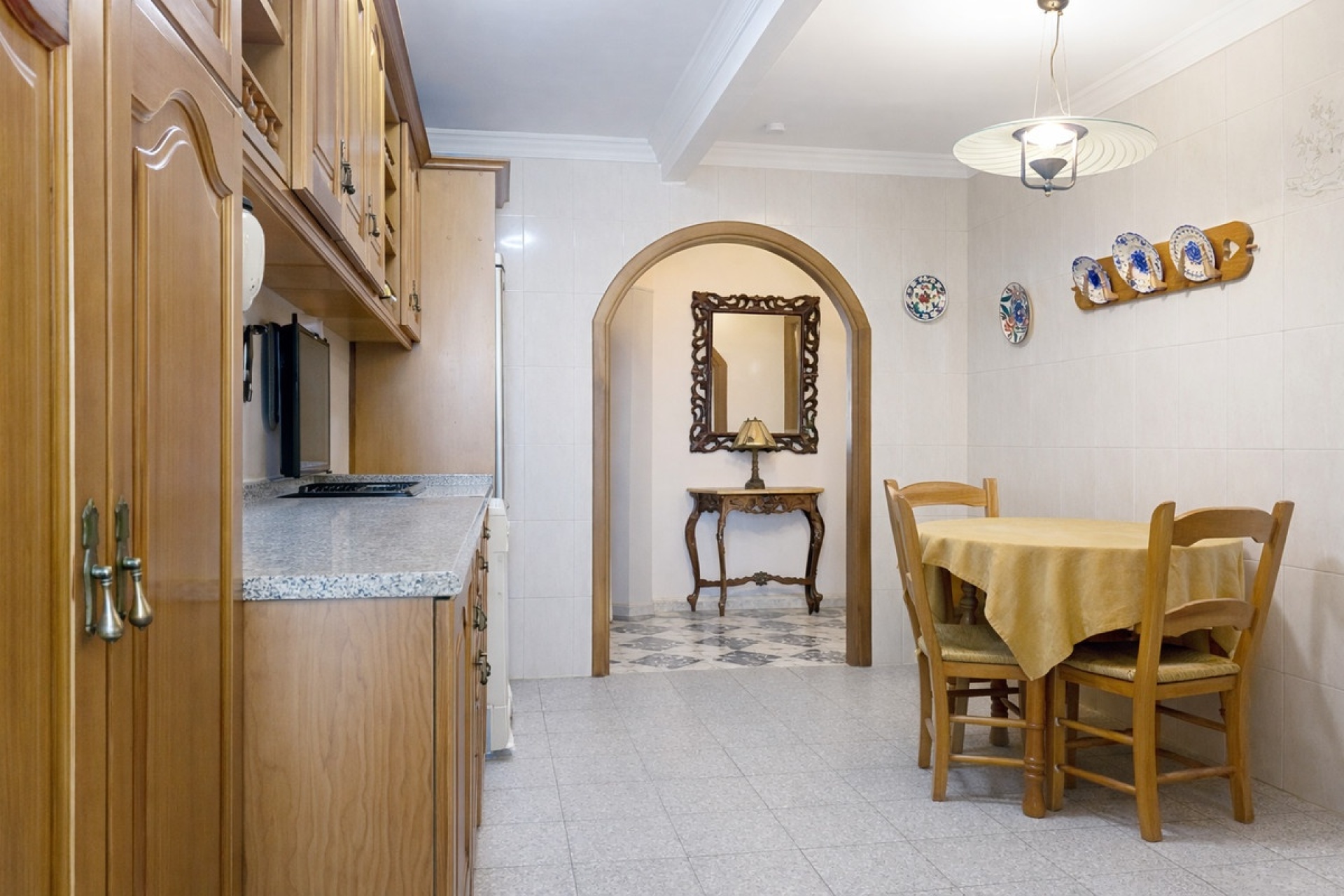 Resale - apartment - Estepona - Estepona Centro