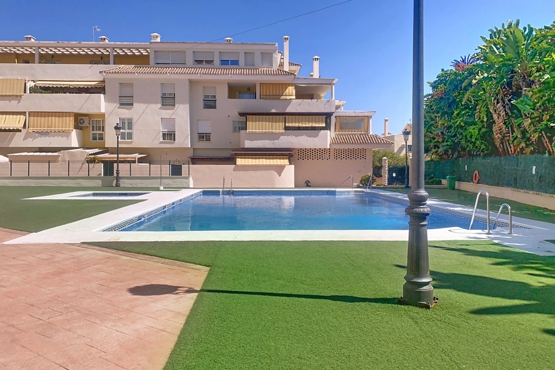 Resale - apartment - Estepona - Estepona Centro