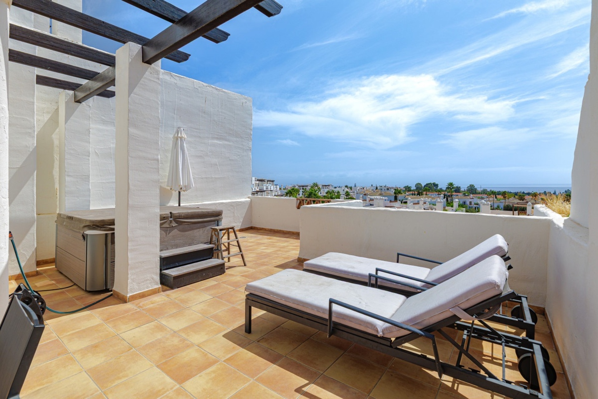 Resale - apartment - Estepona - Estepona Centro