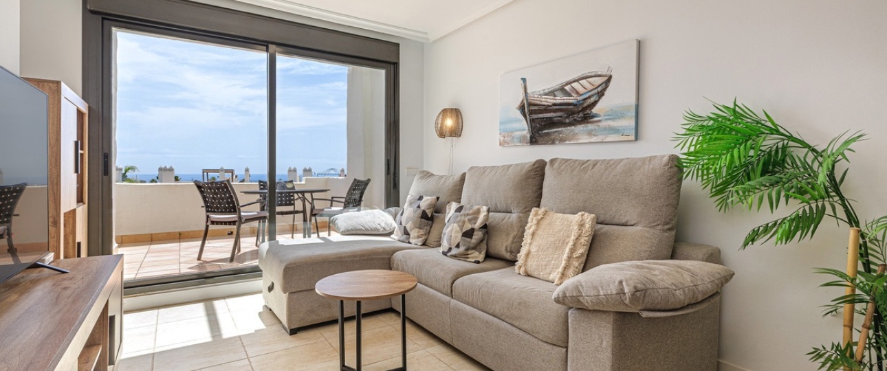 Resale - apartment - Estepona - Estepona Centro