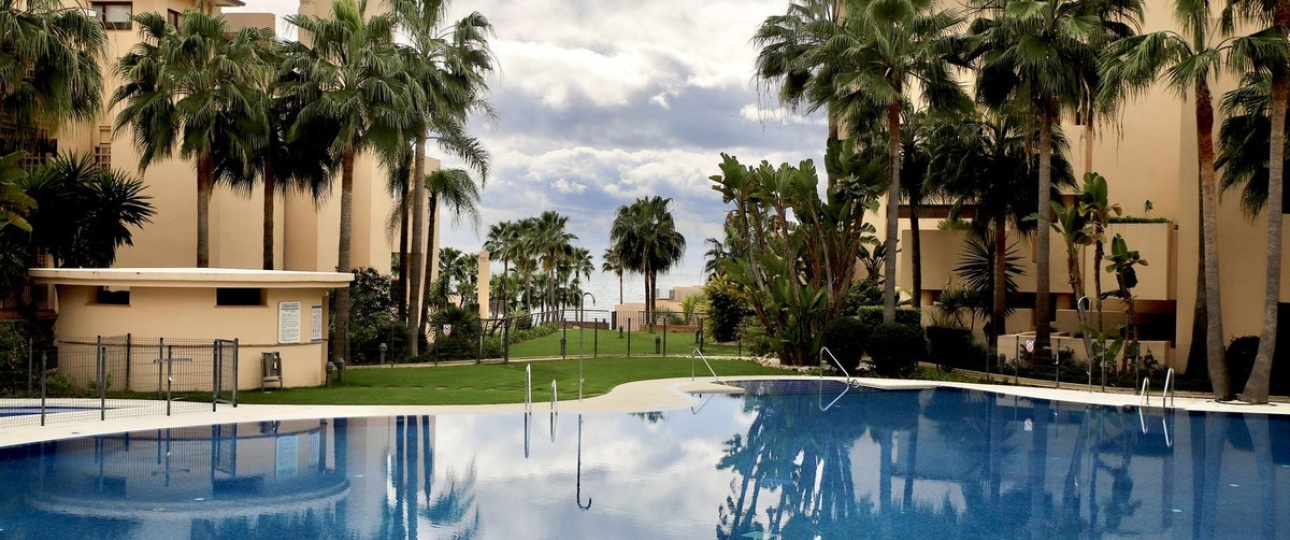 Resale - apartment - Estepona - Estepona Centro