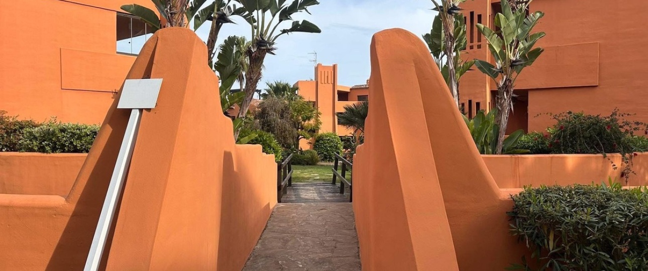 Resale - apartment - Estepona - Estepona Centro