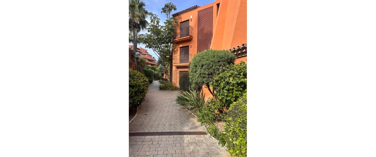 Resale - apartment - Estepona - Estepona Centro