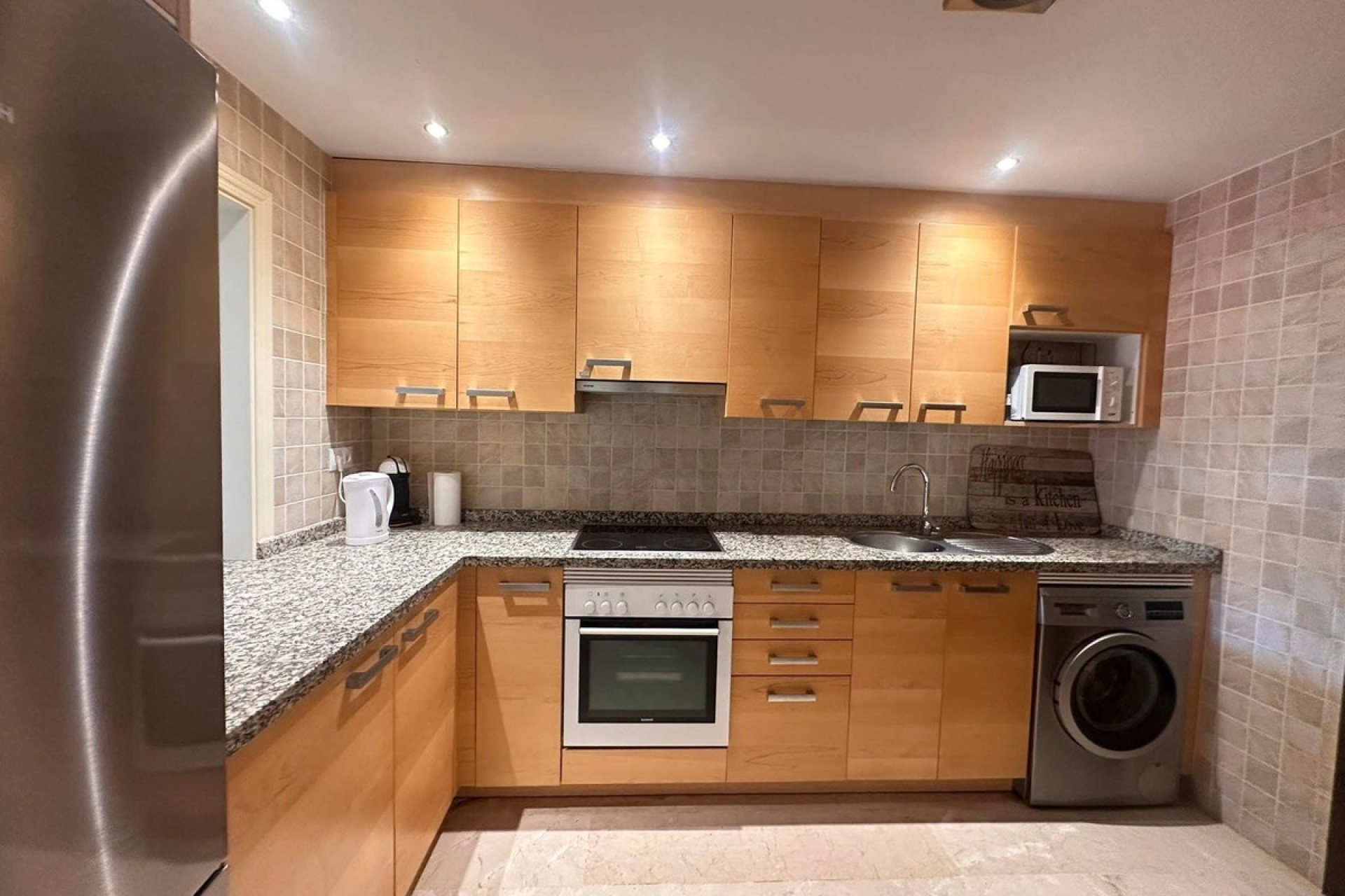 Resale - apartment - Estepona - Estepona Centro