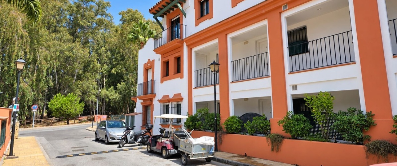 Resale - apartment - Estepona - Estepona Centro