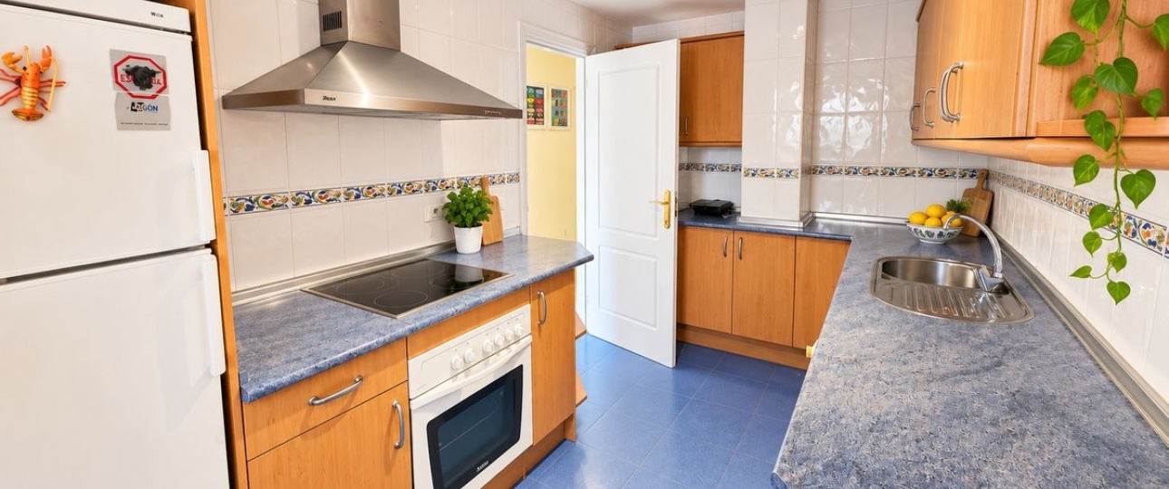 Resale - apartment - Estepona - Estepona Centro
