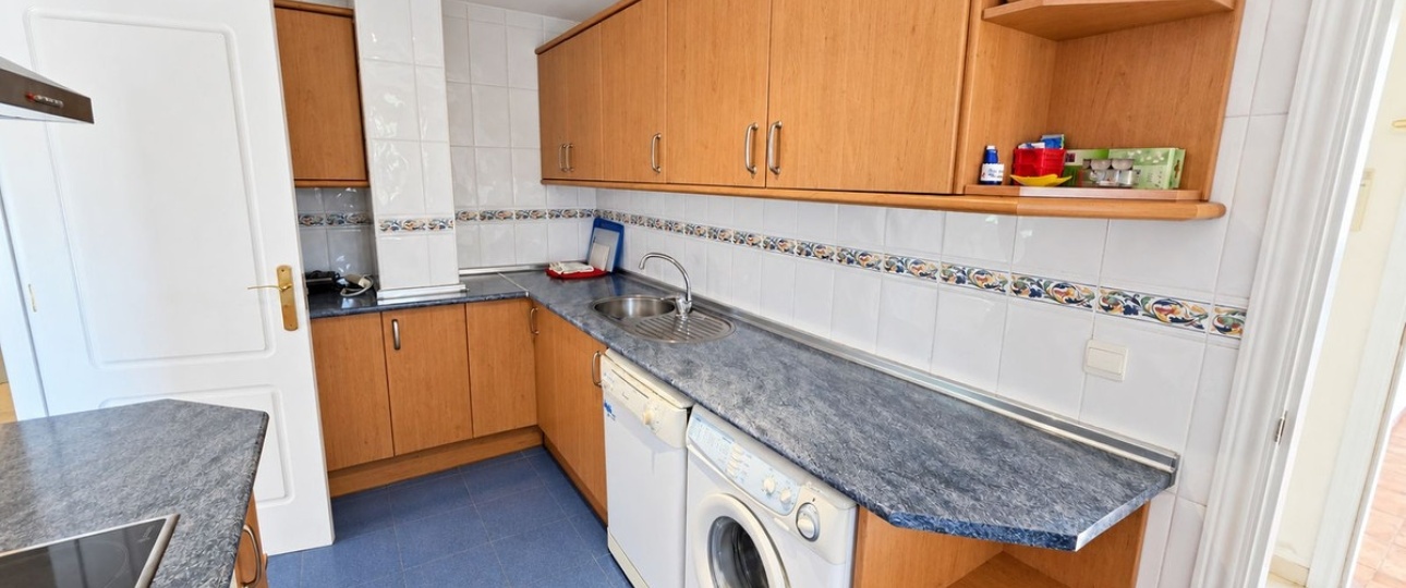 Resale - apartment - Estepona - Estepona Centro