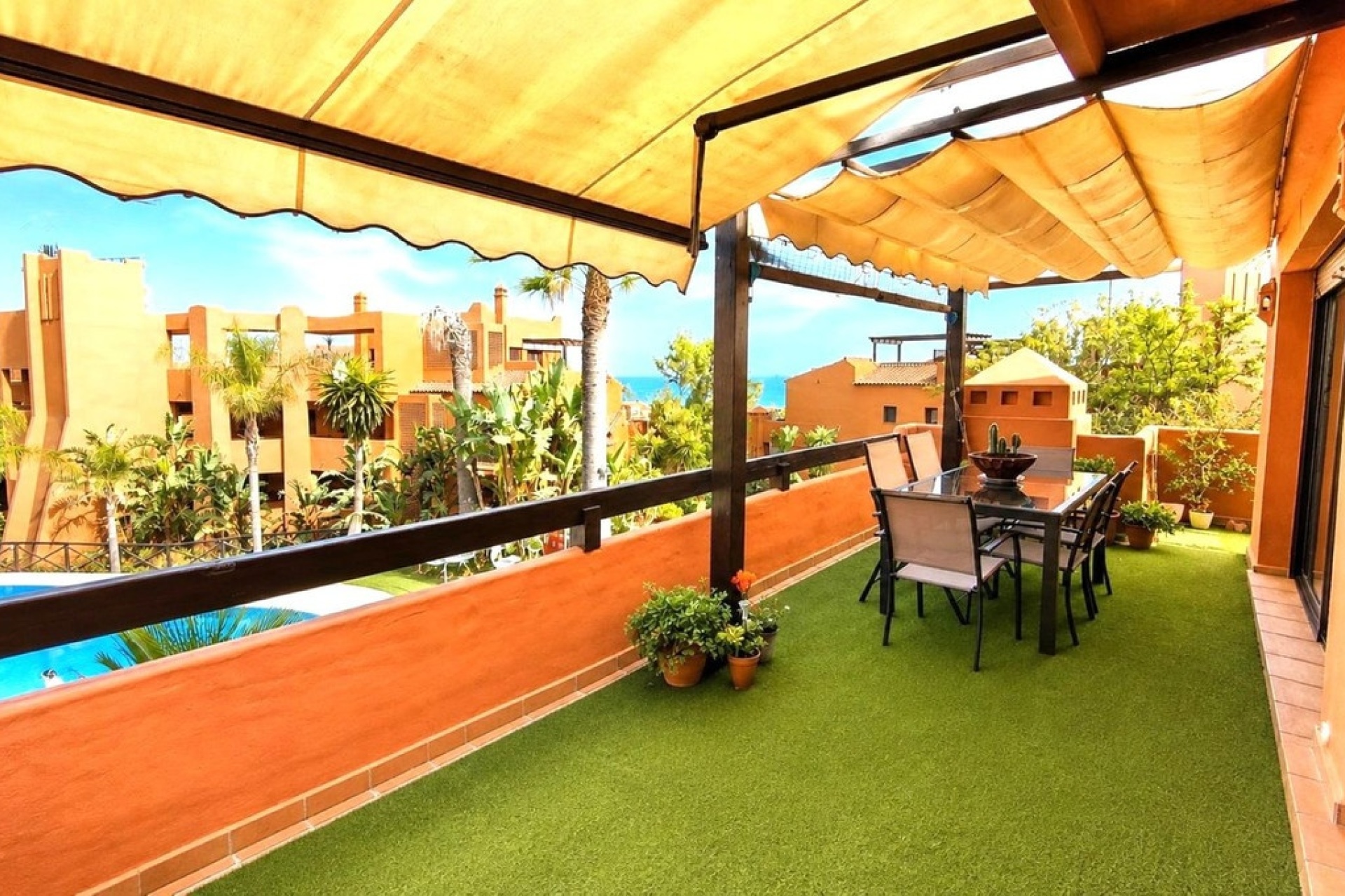 Resale - apartment - Estepona - Estepona Centro