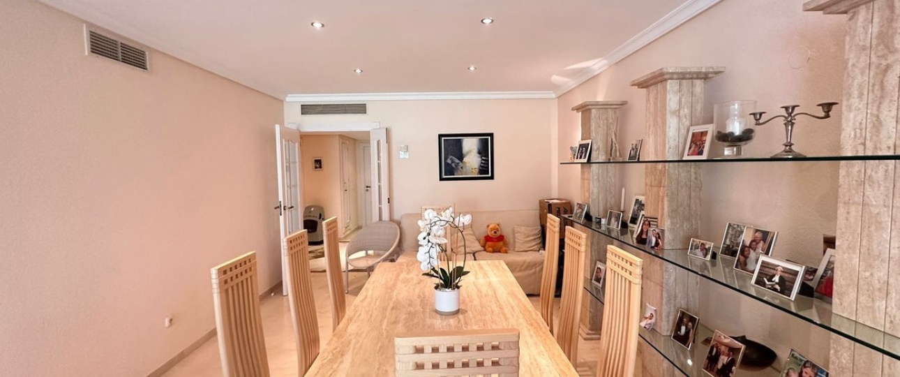 Resale - apartment - Estepona - Estepona Centro