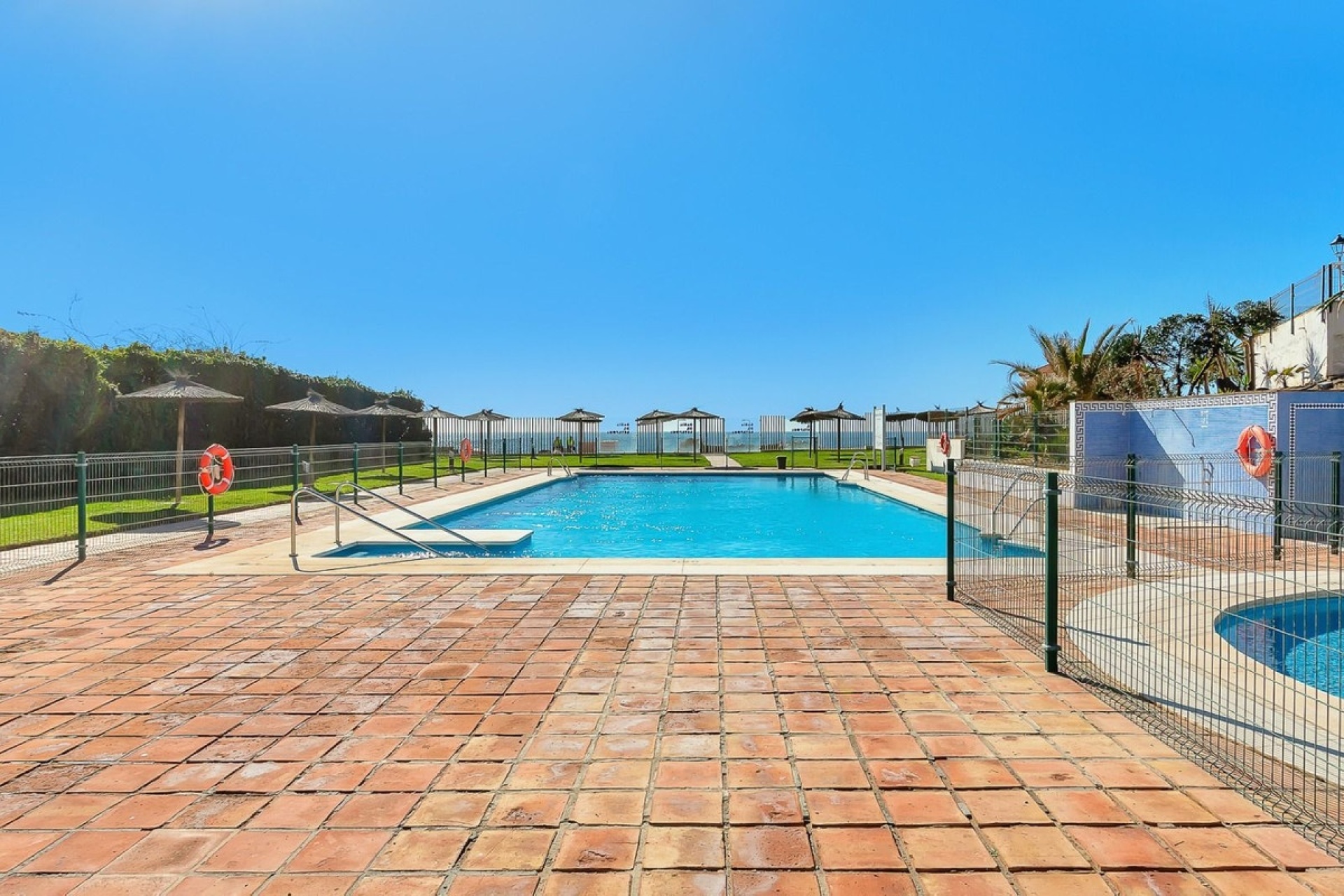 Resale - apartment - Estepona - Estepona Centro