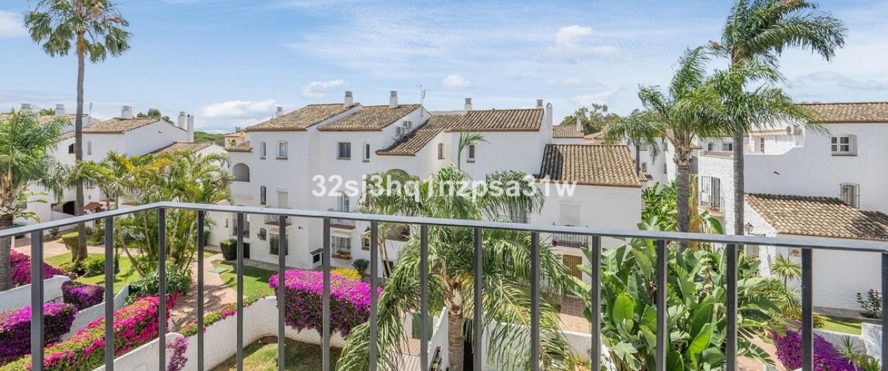 Resale - apartment - Estepona - Estepona Centro