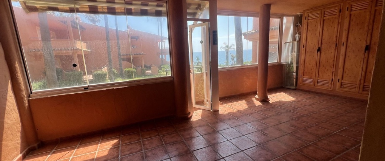 Resale - apartment - Estepona - Estepona Centro