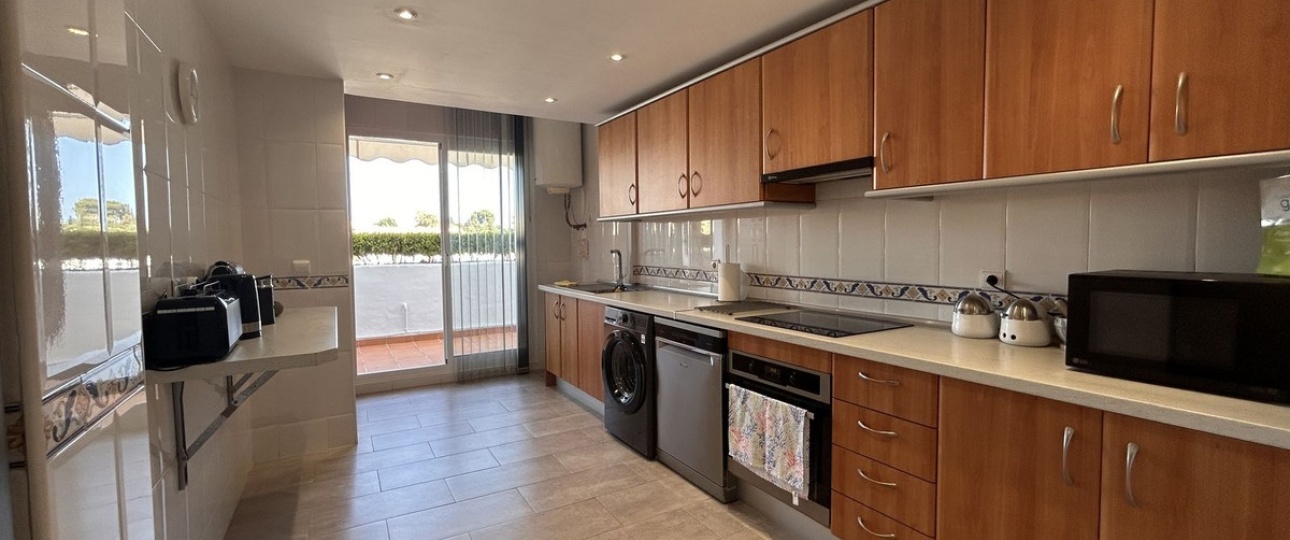 Resale - apartment - Estepona - Estepona Centro