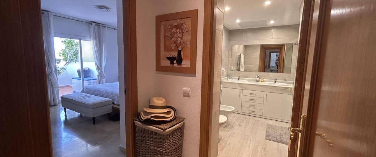 Resale - apartment - Estepona - Estepona Centro