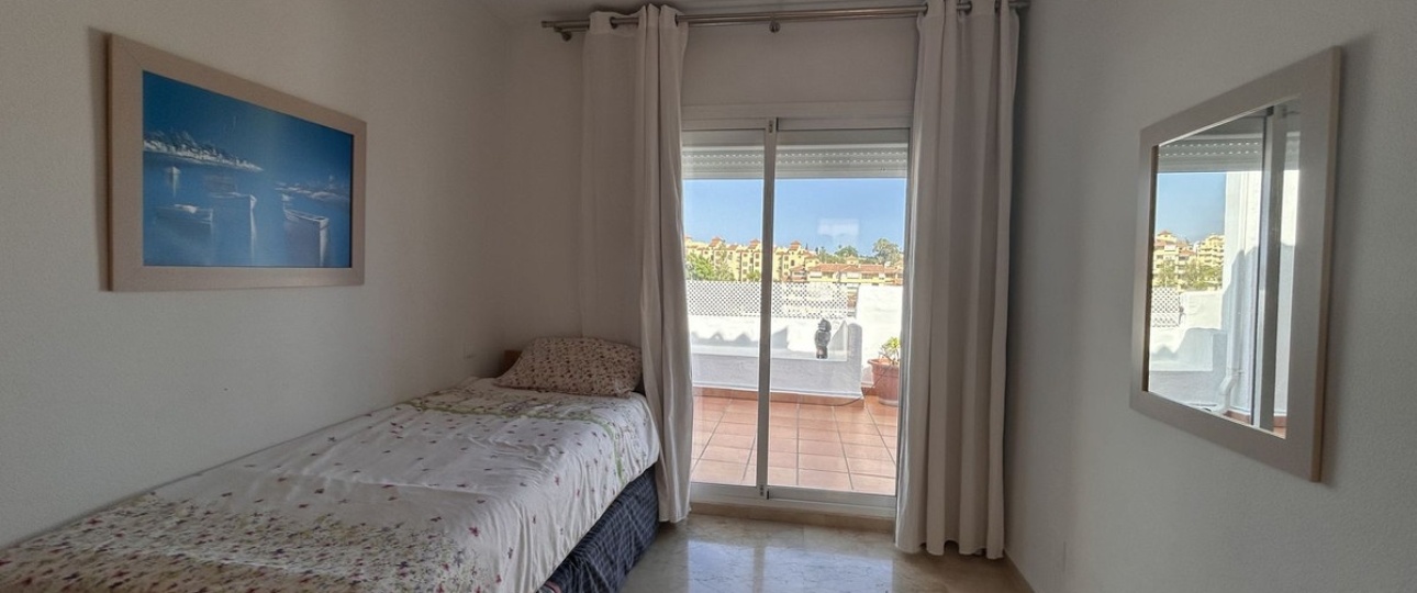 Resale - apartment - Estepona - Estepona Centro