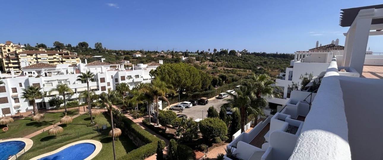 Resale - apartment - Estepona - Estepona Centro
