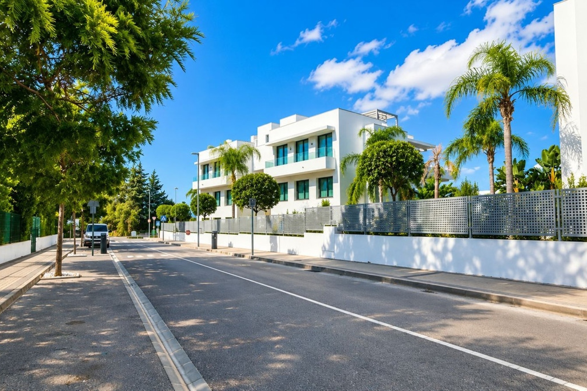 Resale - apartment - Estepona - Estepona Centro
