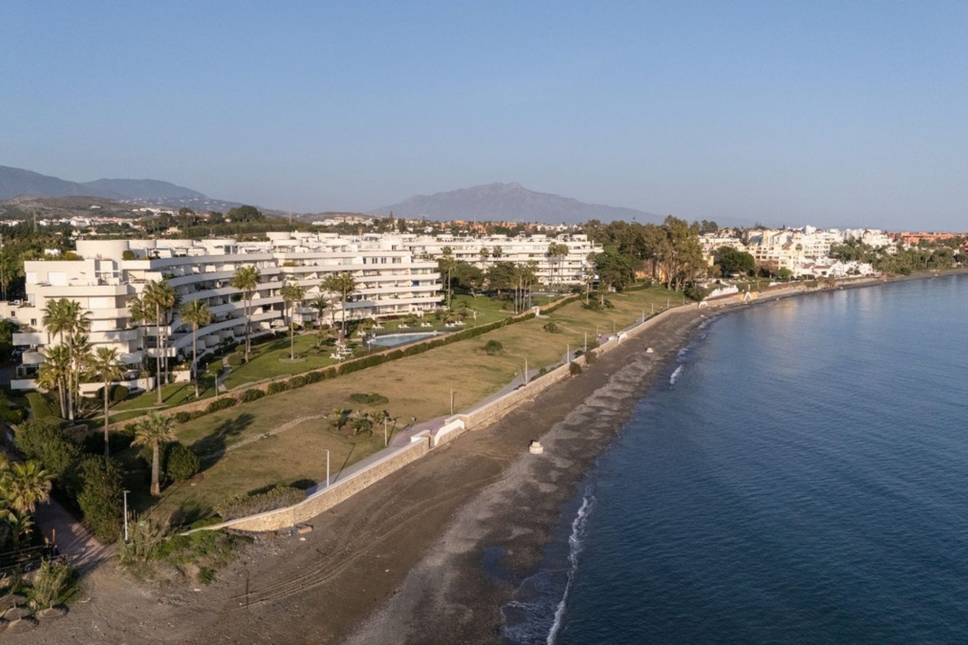 Resale - apartment - Estepona - Estepona Centro