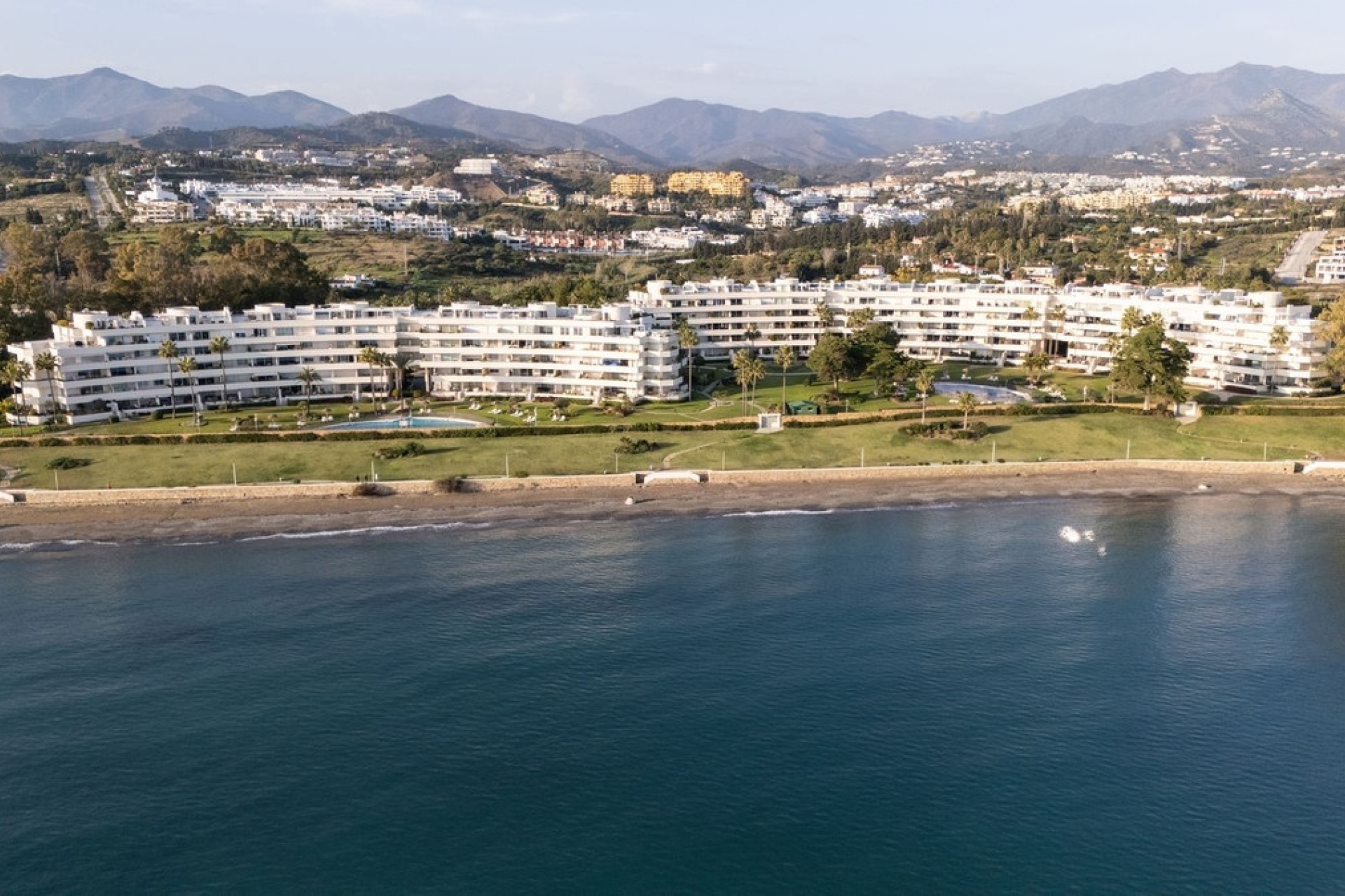 Resale - apartment - Estepona - Estepona Centro