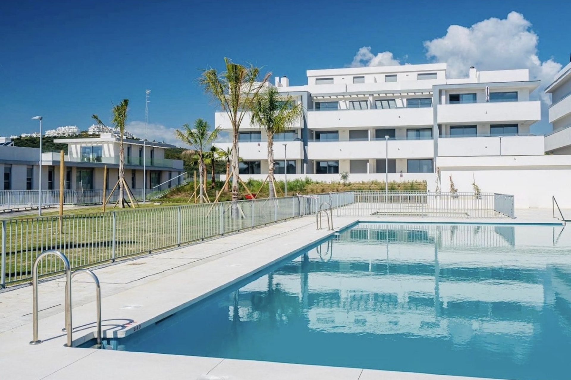 Resale - apartment - Estepona - Estepona Centro