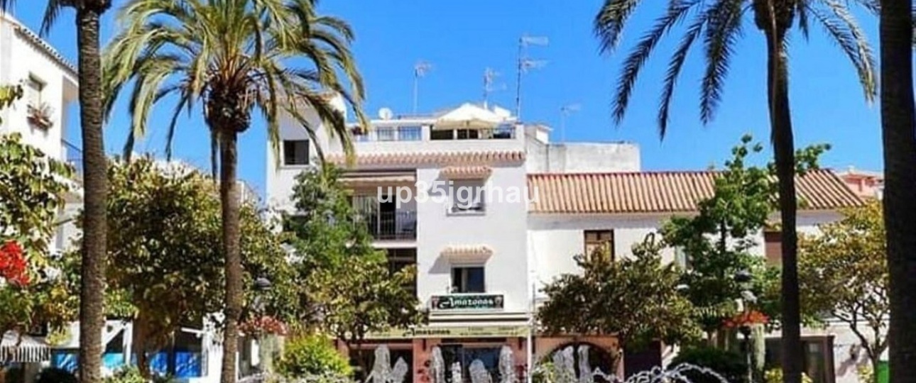 Resale - apartment - Estepona - Estepona Centro