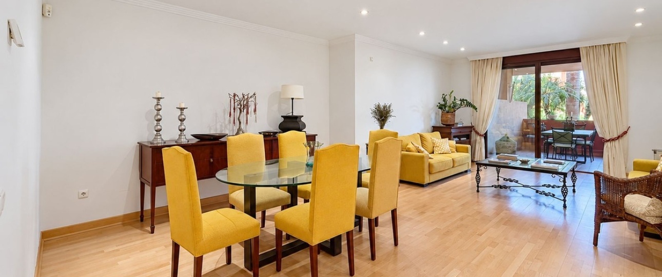 Resale - apartment - Estepona - Estepona Centro