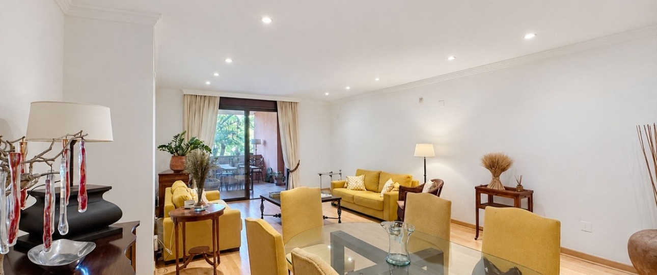 Resale - apartment - Estepona - Estepona Centro