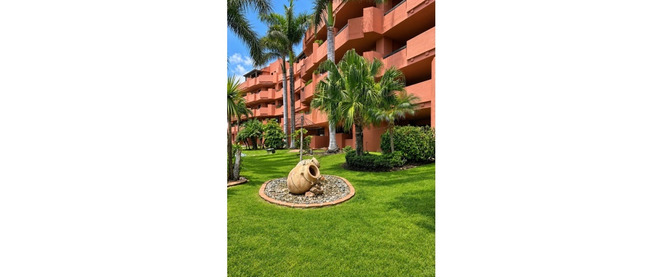 Resale - apartment - Estepona - Estepona Centro