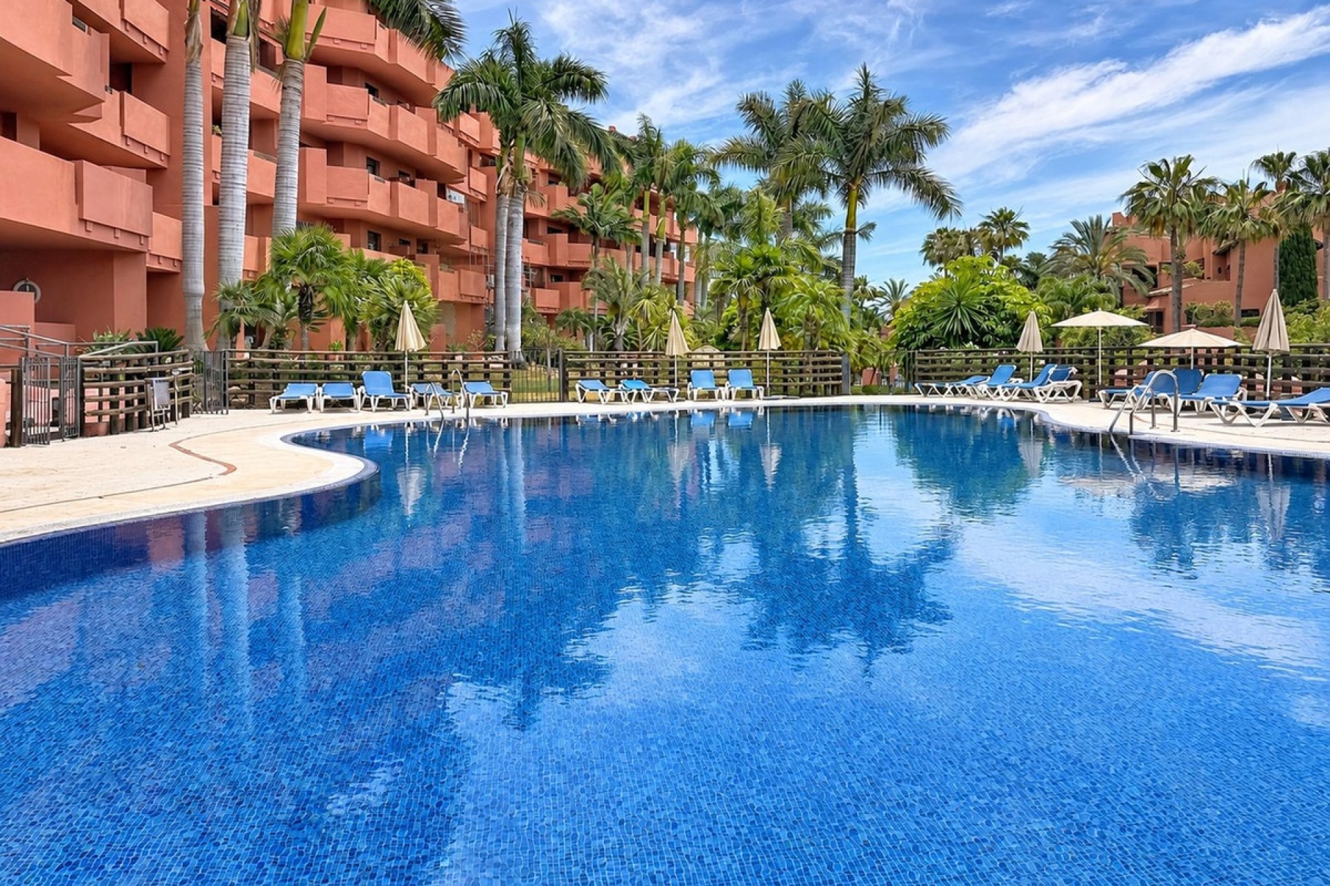 Resale - apartment - Estepona - Estepona Centro