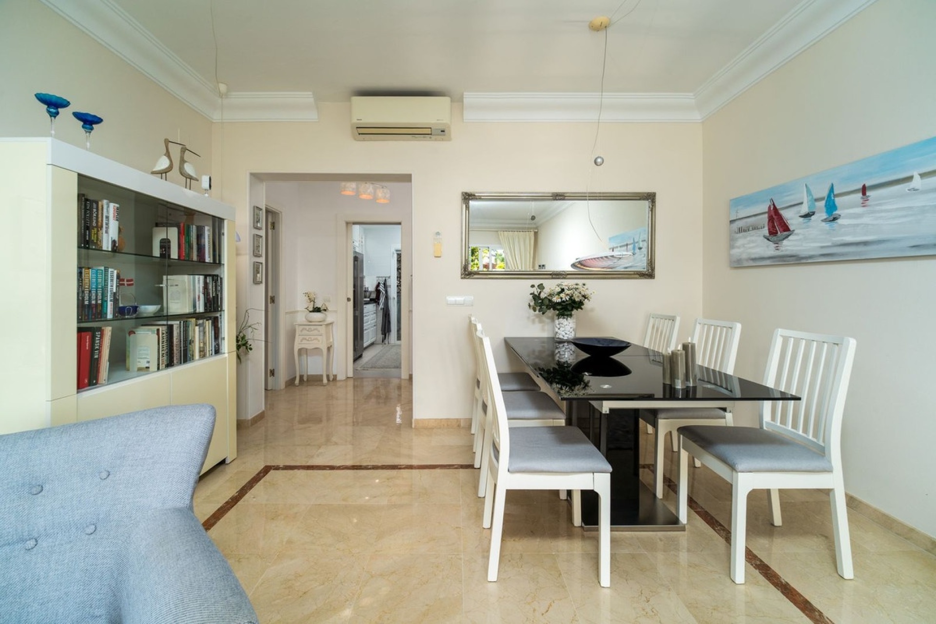 Resale - apartment - Estepona - Estepona Centro